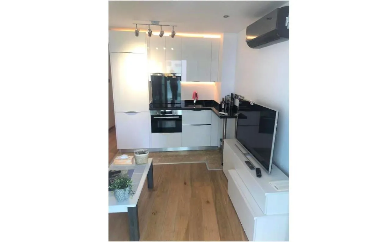 Rooftop Pool Apt With Spectacular Views And Central Location Gibraltar
