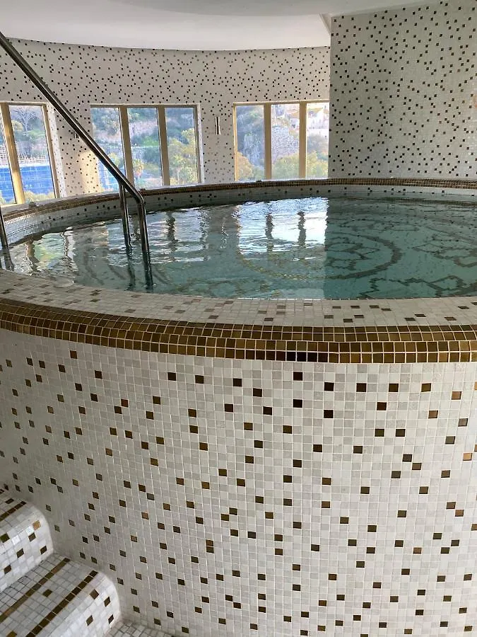 Apartment Rooftop Pool Apt With Spectacular Views And Central Location Gibraltar Gibraltar