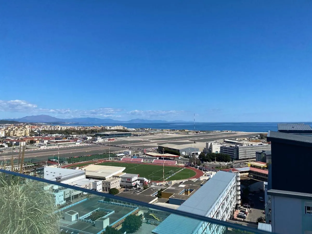 Rooftop Pool Apt With Spectacular Views And Central Location Gibraltar