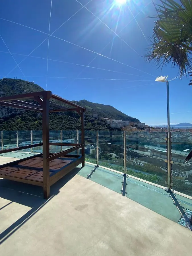 Rooftop Pool Apt With Spectacular Views And Central Location Gibraltar Apartment