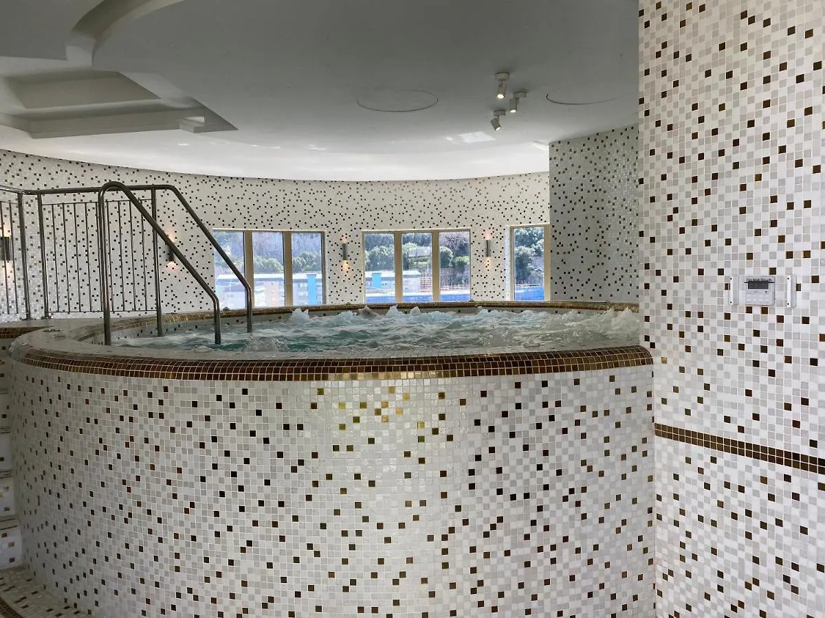 Apartment Rooftop Pool Apt With Spectacular Views And Central Location Gibraltar