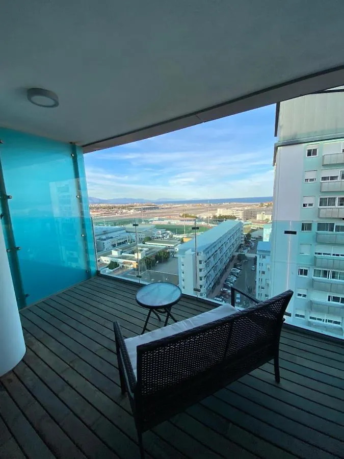 Rooftop Pool Apt With Spectacular Views And Central Location Gibraltar